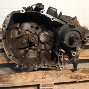 Chrysler Jeep Voyager 1997–2000 2.5 CRD Gearbox for Sale