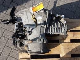 Chrysler Jeep 3.3 V6 (Plastic) & 2.8 CRD Gearbox for Sale